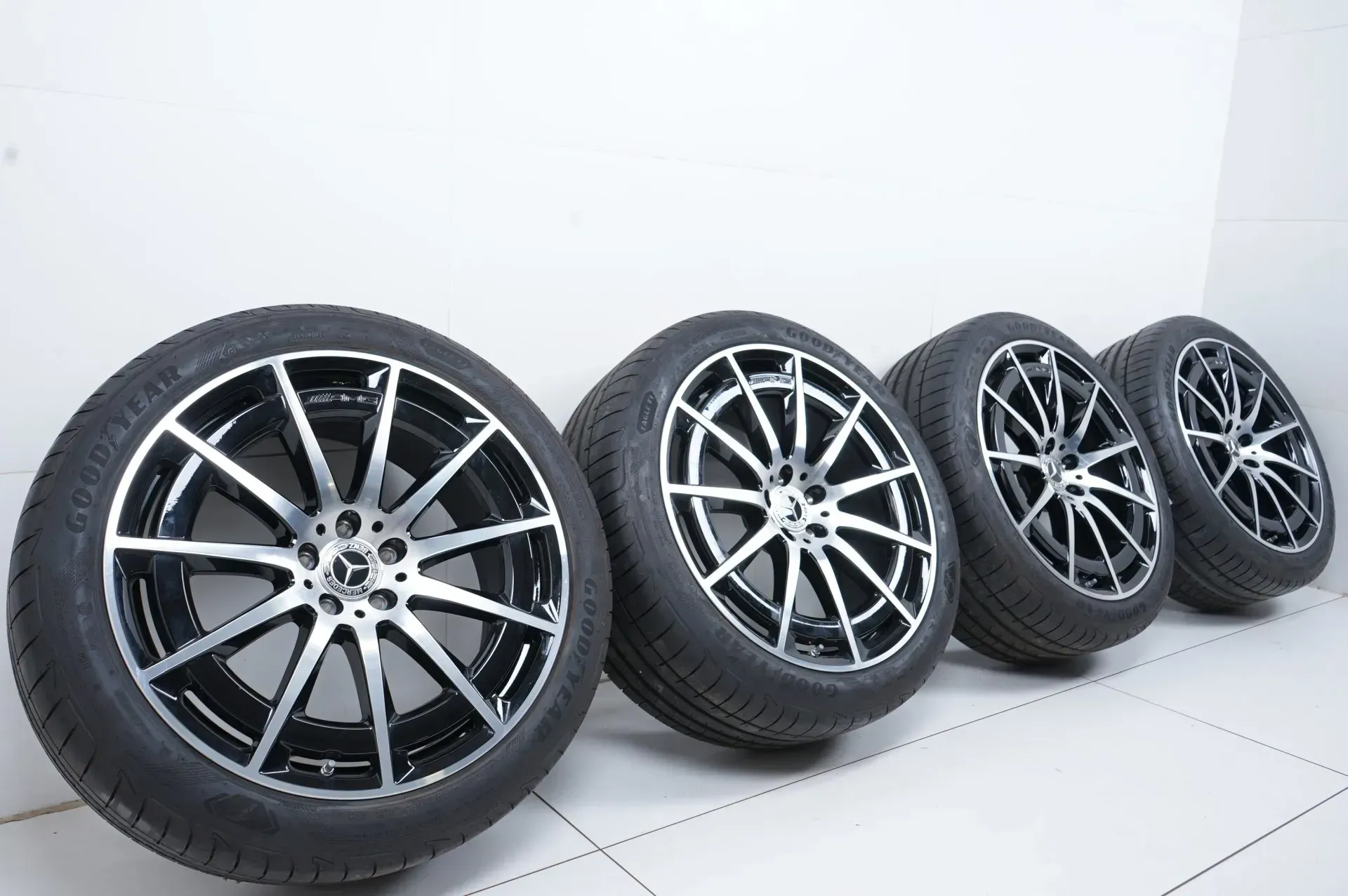 Mercedes EQS V297 W297 EQE X294 21 Zoll AMG Alufelgen Sommerreifen 265 40 R21 - Bild 1