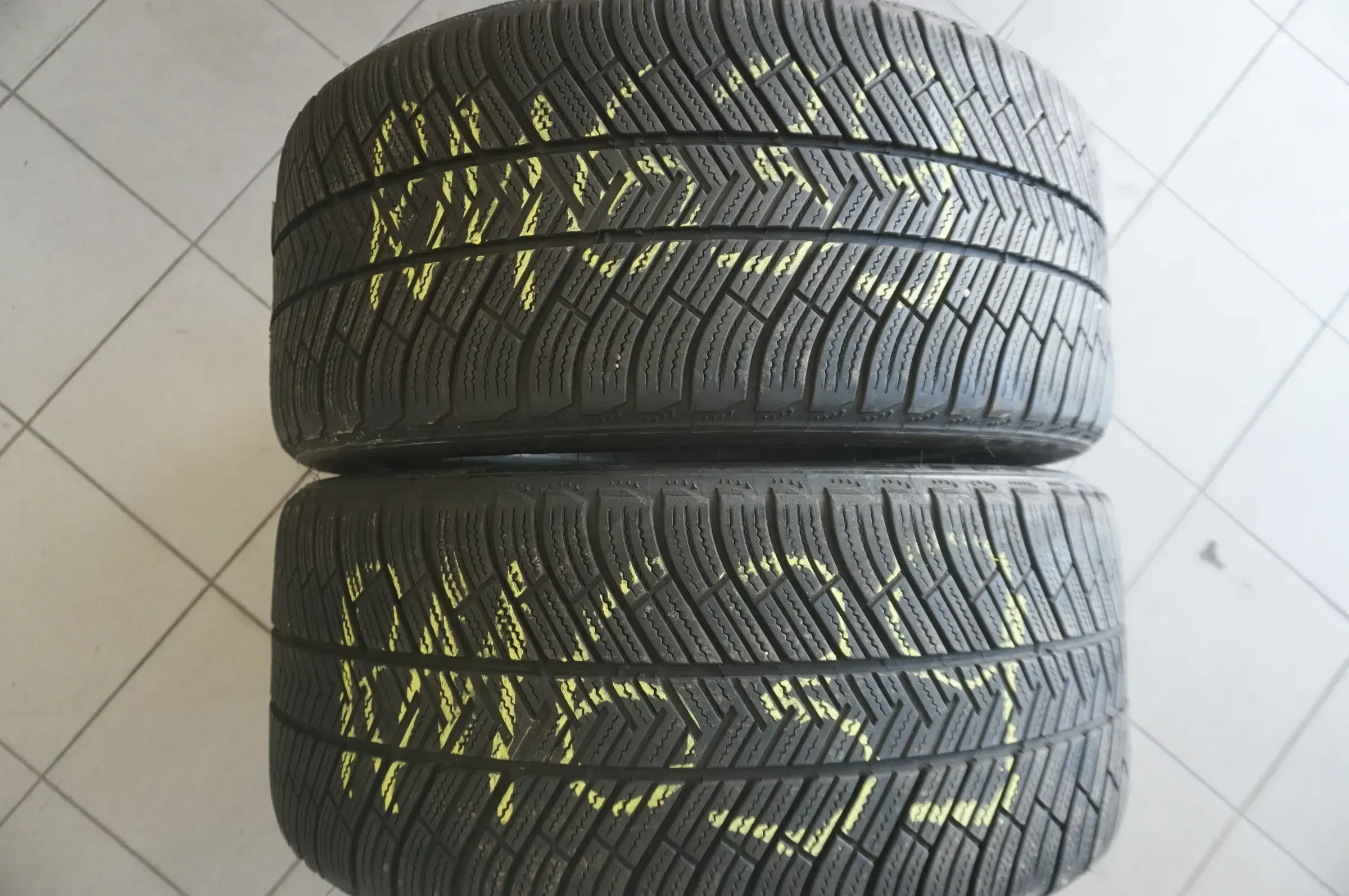 2 X 265 40 R19 102V Winterreifen Michelin Pilot Alpin PA4 MO 2018 6mm - Bild 1