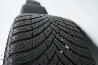 Ford unbekannt Winterräder Winterreifen 205 45 17 Zoll 4x108 - Bild 8