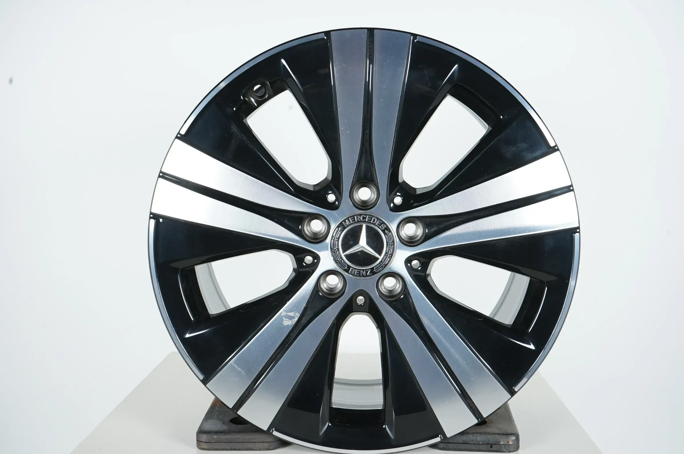 1x Mercedes C Klasse W206 Alufelge 17 Zoll A2064014200 8J ET49,5 - Bild 1