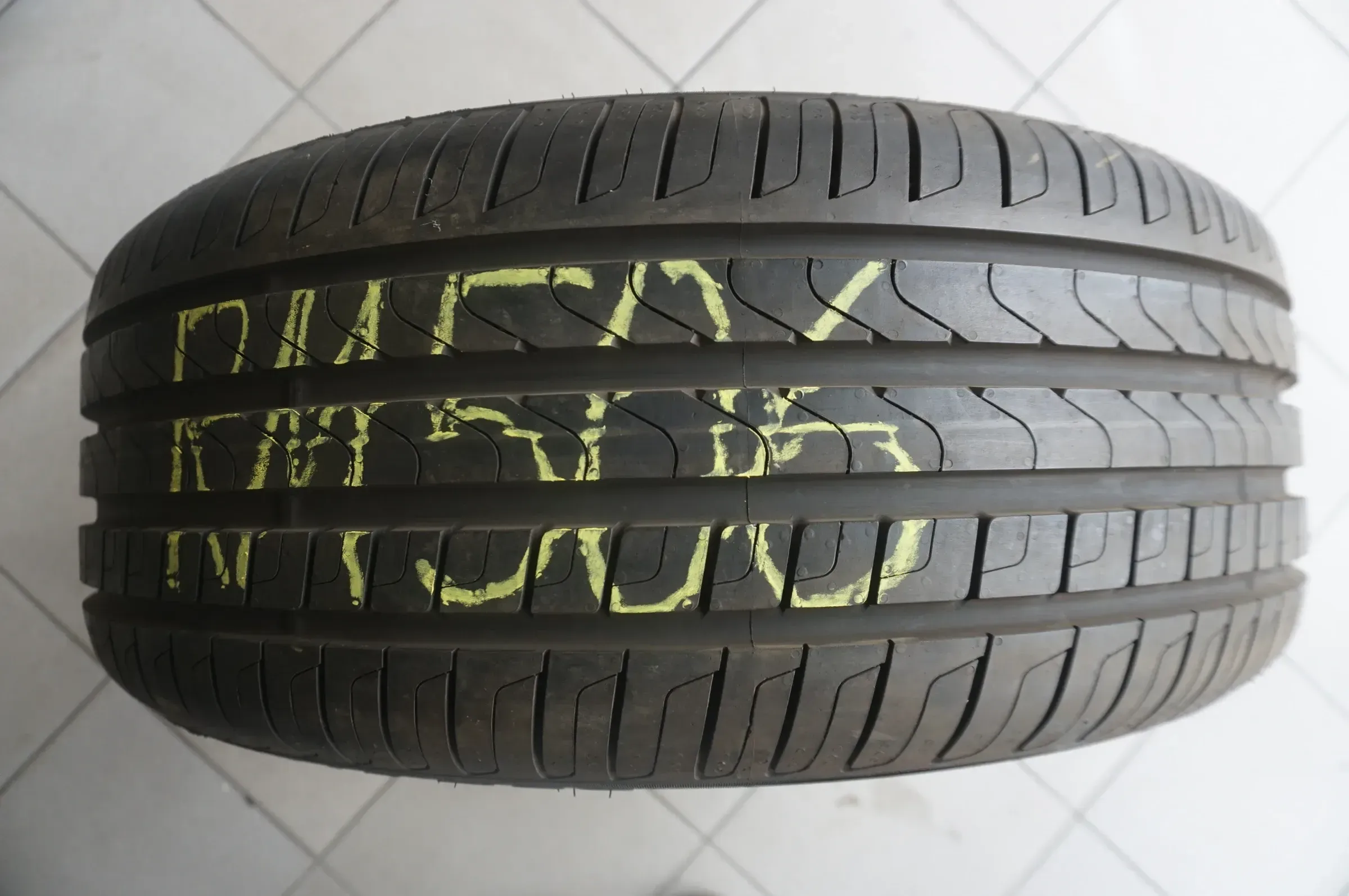 1 X 255 45 R20 101W Sommerreifen Pirelli Scorpion Verde MOE RFT RunFlat 2018 8mm - Bild 1