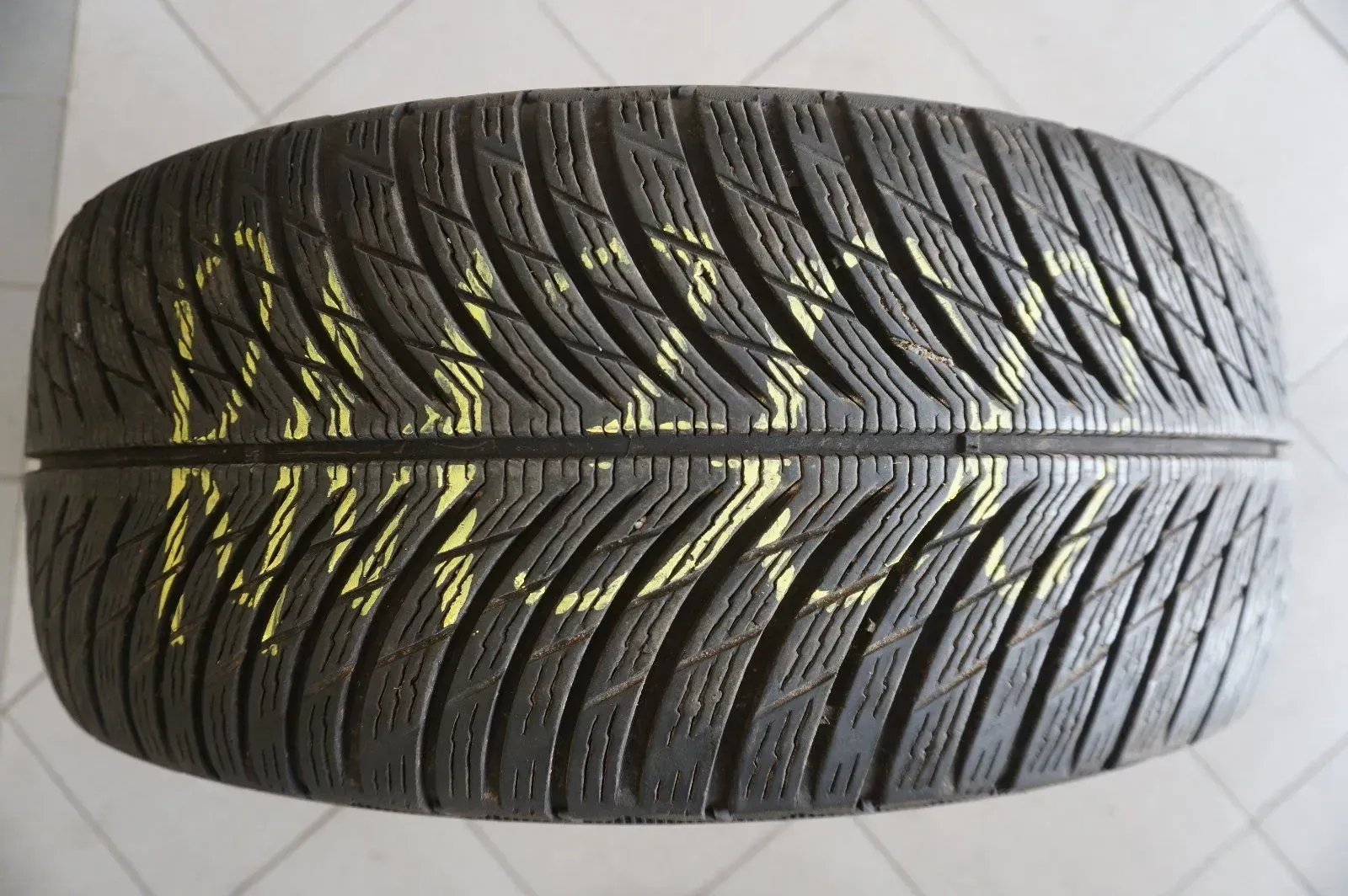 1 X 245 45 R18 100V Winterreifen Michelin Pilot Alpin 5 2018 6mm - Bild 1