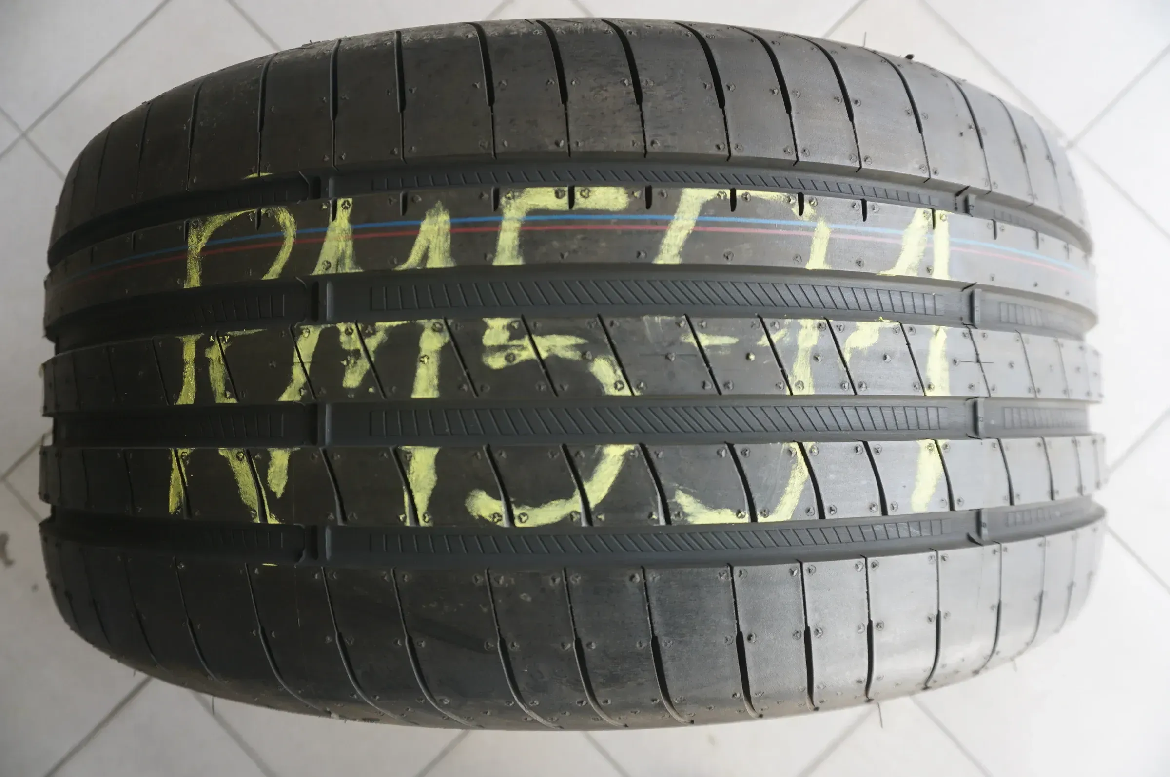 1 X 275 40 R18 103Y Sommerreifen Goodyear Eagle F1 Asymmetric 3 MO 2023 7mm - Bild 1