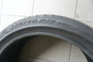 1 X 225 40 R19 93Y Sommerreifen Pirelli P Zero PZero * 5,5mm 2021 - Bild 4