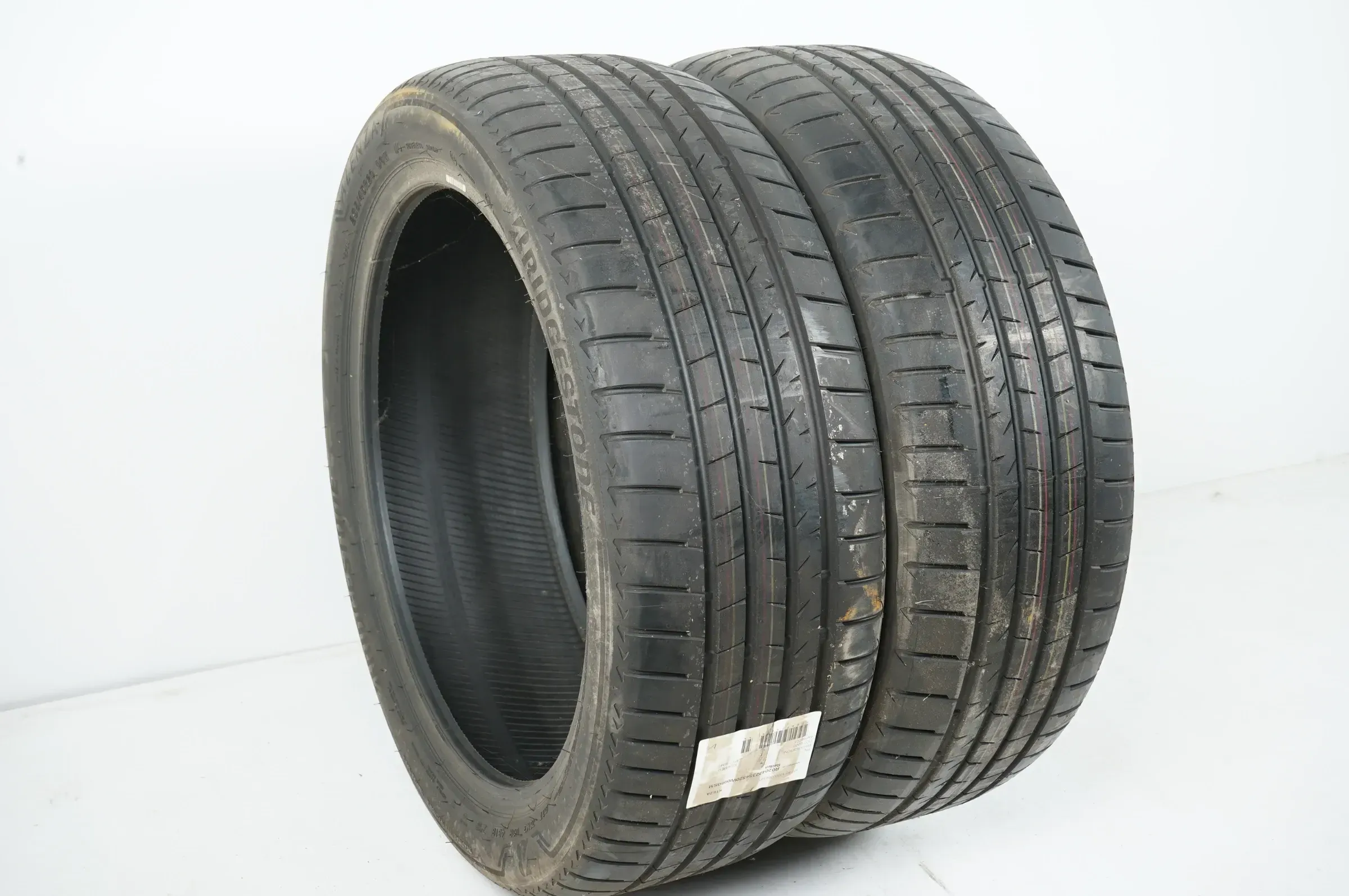 2x DEMO Sommerreifen Bridgestone Alenza 235 45 20 Zoll DOT19 MO - Bild 1