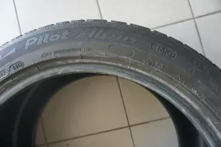 2 X 265 40 R19 102V Winterreifen Michelin Pilot Alpin PA4 MO 2018 6mm - Bild 4