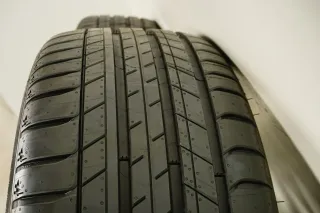 Original Mercedes EQC 19 Zoll Alufelgen Sommerräder Sommerreifen 235 55 255 50 R19 - Bild 11