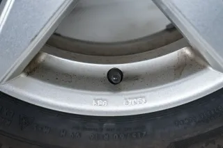 VW Volkswagen unbekannt Winterräder Winterreifen 215 60 16 Zoll - Bild 12