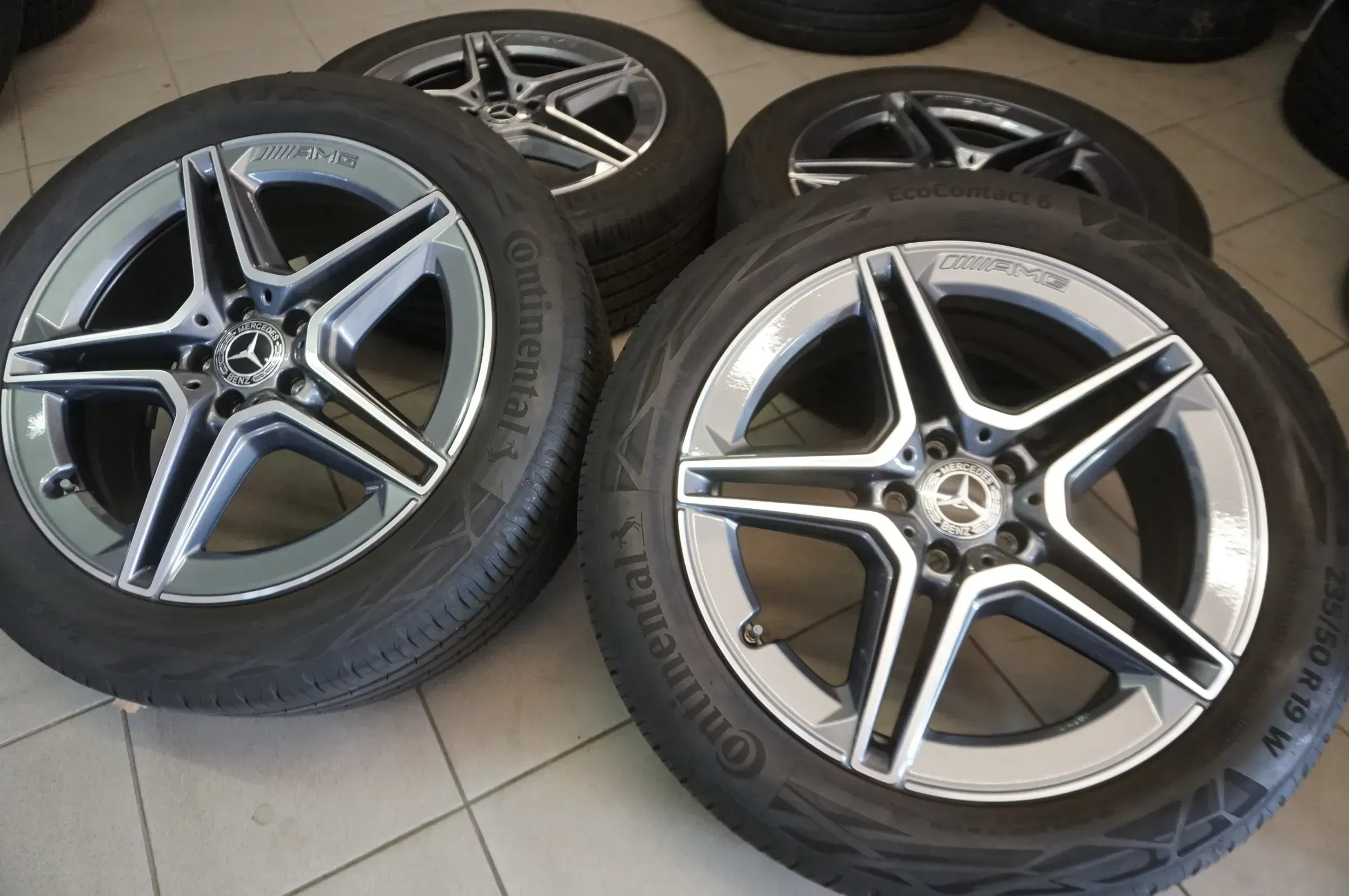 Original Mercedes GLA H247 GLB X247 AMG Alufelgen TOP Sommerräder Sommerreifen 235 50 R19 Zoll 7mm - Bild 1