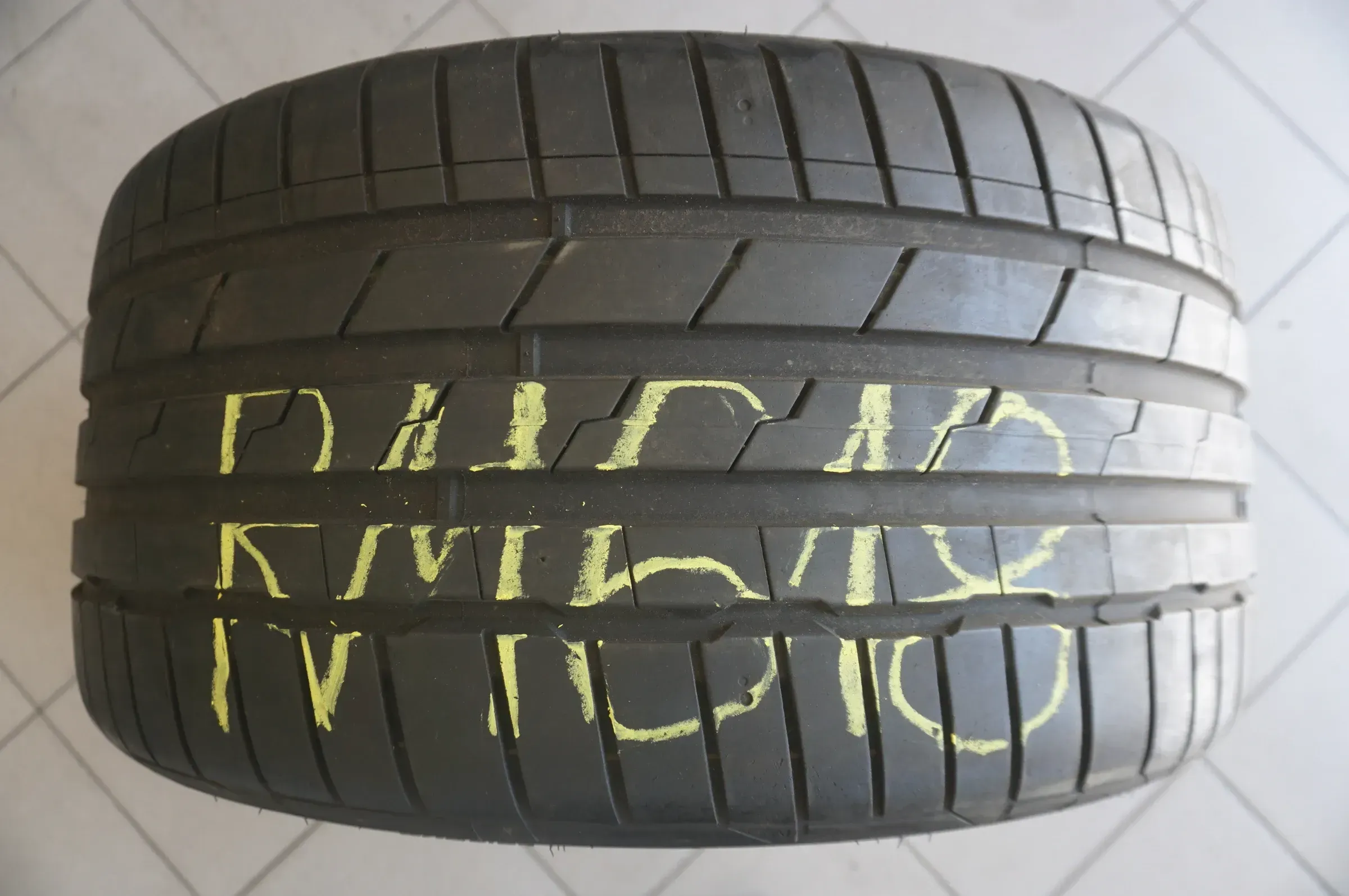 1 X 285 30 ZR22 R22 101Y Sommerreifen Hankook Ventus S1 evo3 AO 2022 6mm - Bild 1