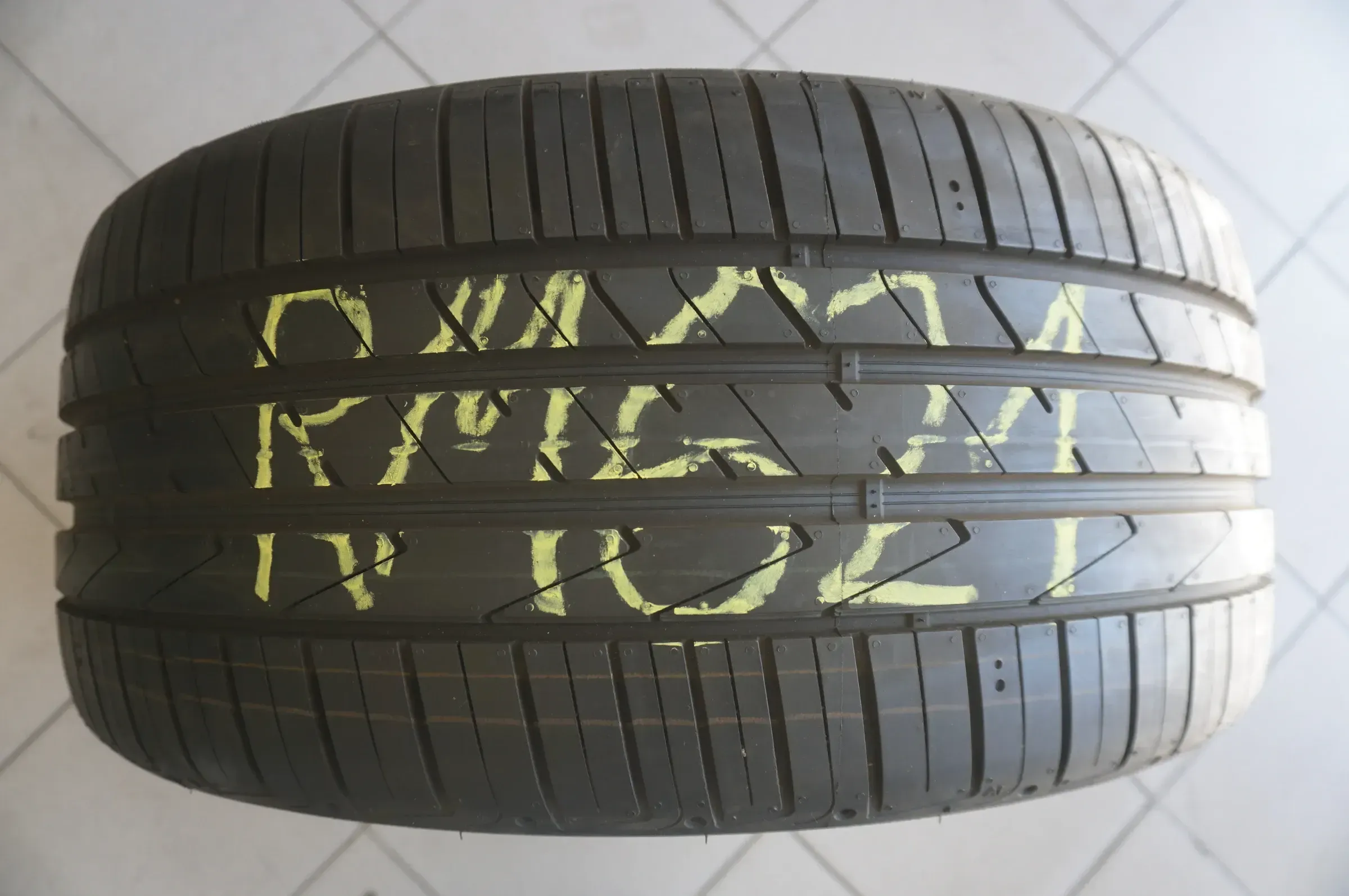 1 X 255 40 R20 101Y Sommerreifen Hankook Ventus S1 evo2 AO 2023 7mm - Bild 1