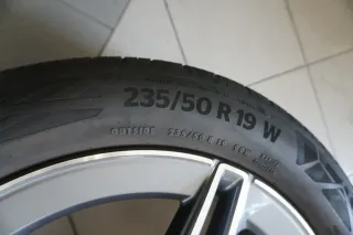 Original Mercedes GLA H247 GLB X247 AMG Alufelgen TOP Sommerräder Sommerreifen 235 50 R19 Zoll 7mm - Bild 5