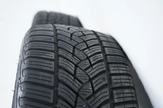Mercedes C Klasse W206 Hybrid Winterräder Winterreifen 17 Zoll - Bild 13