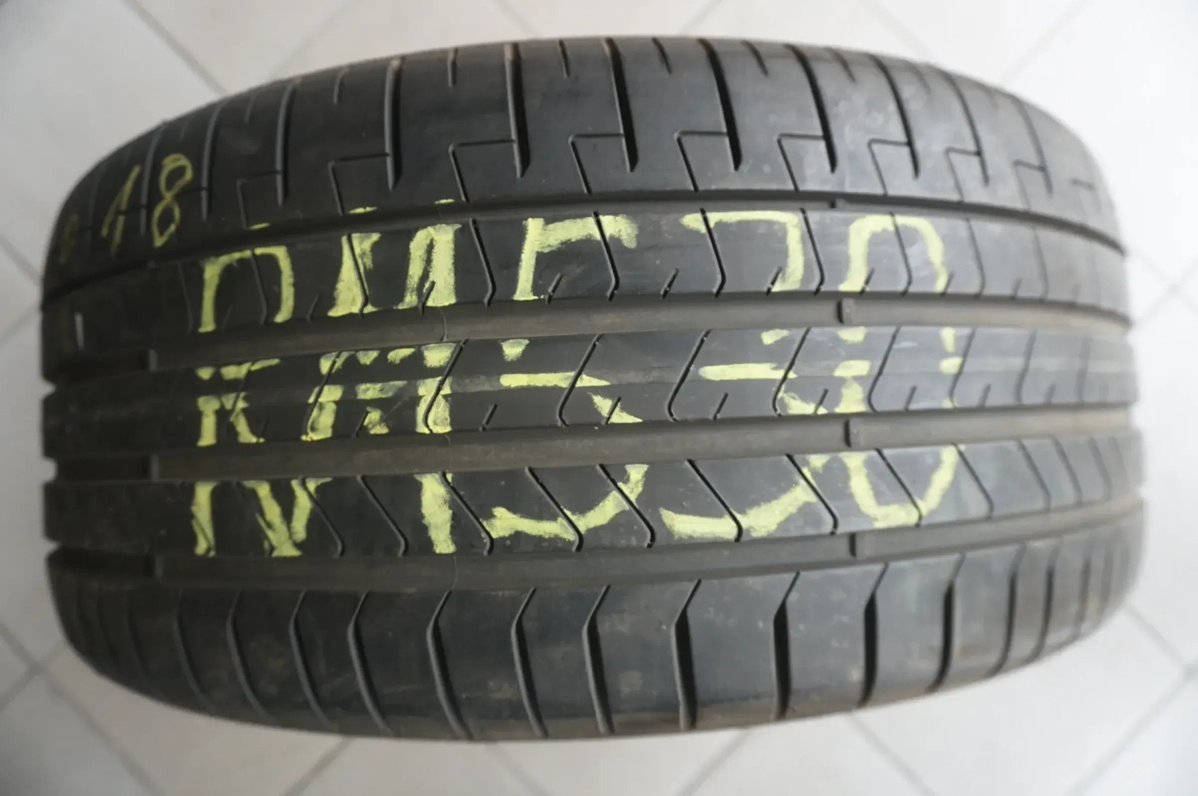 1 X 255 40 R18 99Y Sommerreifen Pirelli P Zero PZero MO-S PNCS 2021 6mm - Bild 1