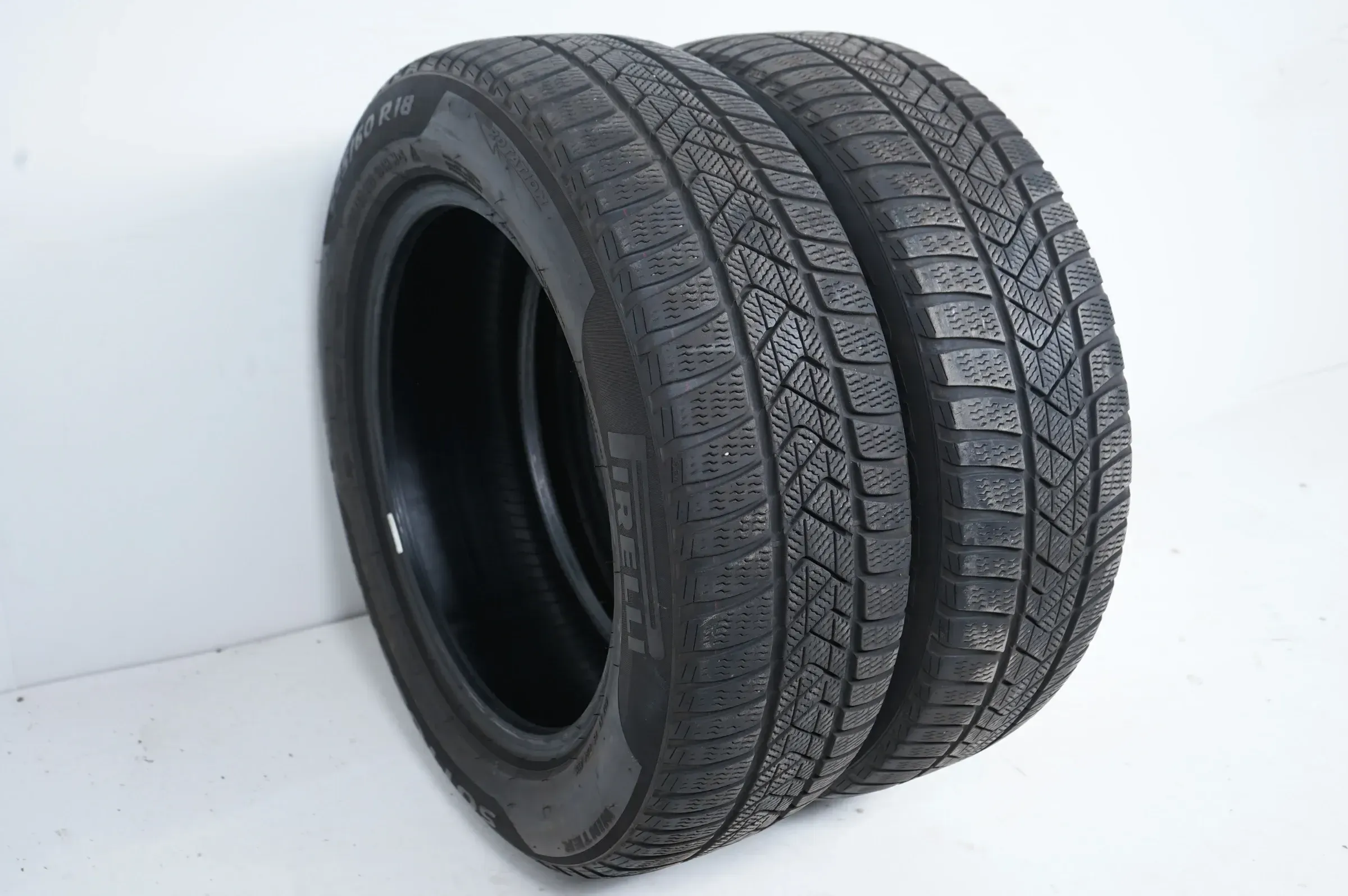 2x Winterreifen Pirelli 225 60 18 Zoll DOT20 ca.5,5mm Bmw* - Bild 1