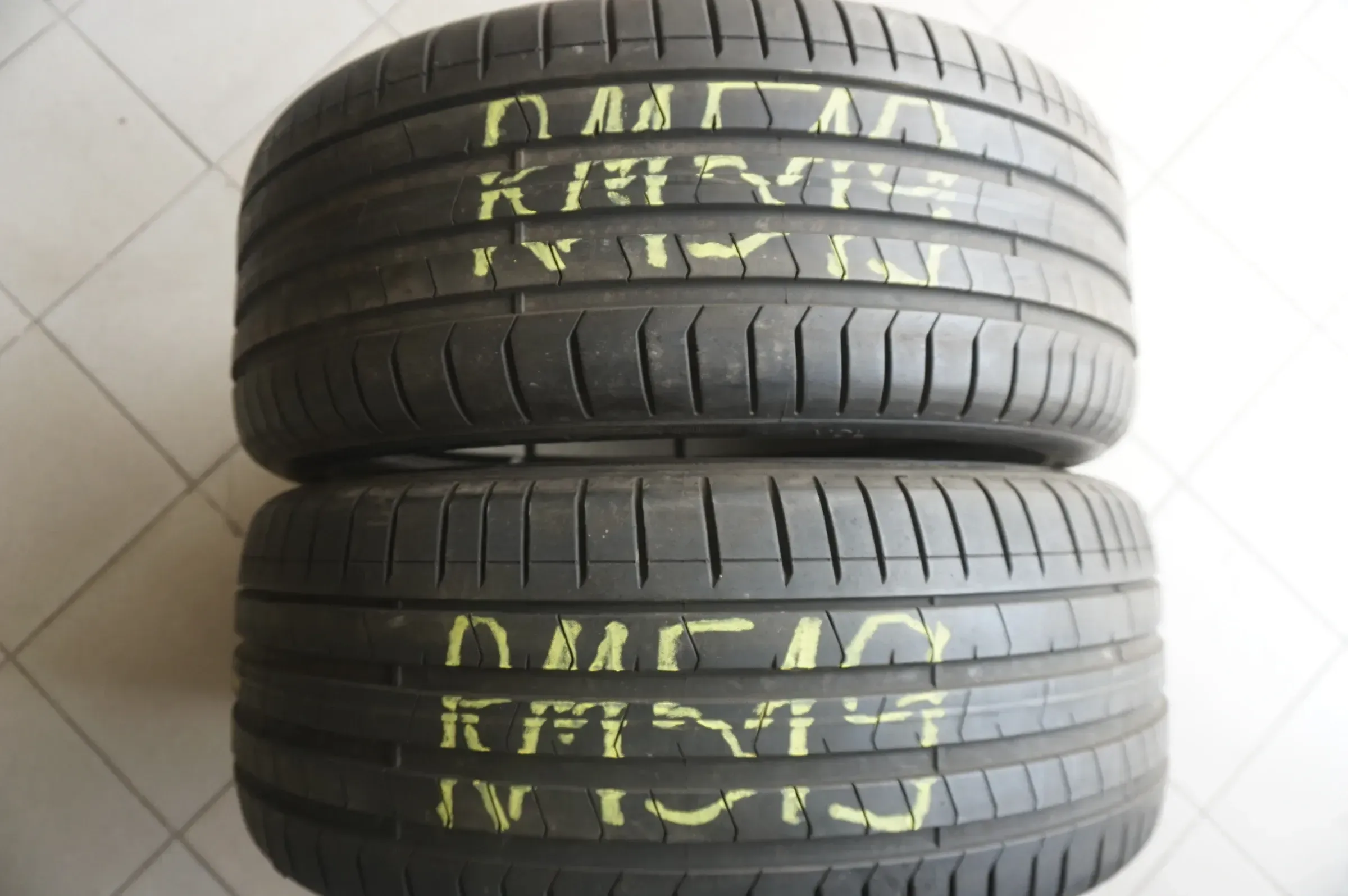 2 X 255 40 R21 102V Sommerreifen Pirelli P Zero PZero PNCS 2022 6mm - Bild 1