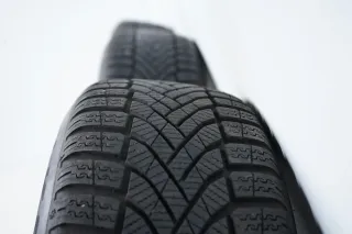 Audi VW Seat Skoda Winterräder Winterreifen 205 55 16 Zoll 8mm - Bild 9