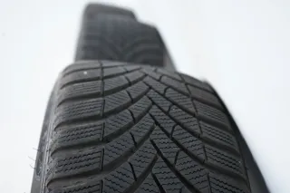 Ford unbekannt Winterräder Winterreifen 205 45 17 Zoll 4x108 - Bild 9