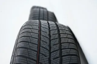 VW Volkswagen unbekannt Winterräder Winterreifen 215 60 16 Zoll - Bild 9