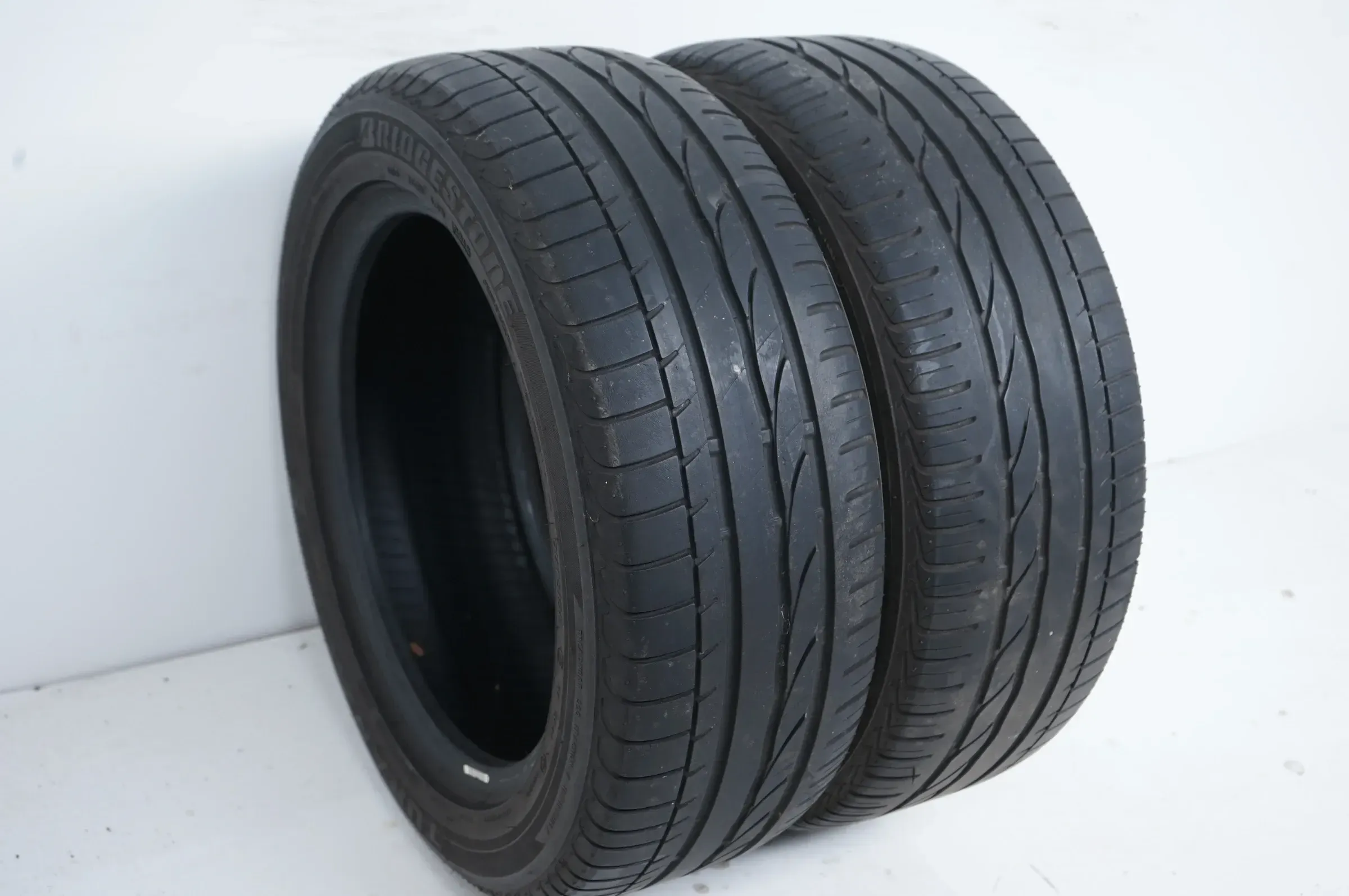 2x Sommerreifen Bridgestone 205 55 16 Zoll DOT16 ca.4mm Bmw* - Bild 1