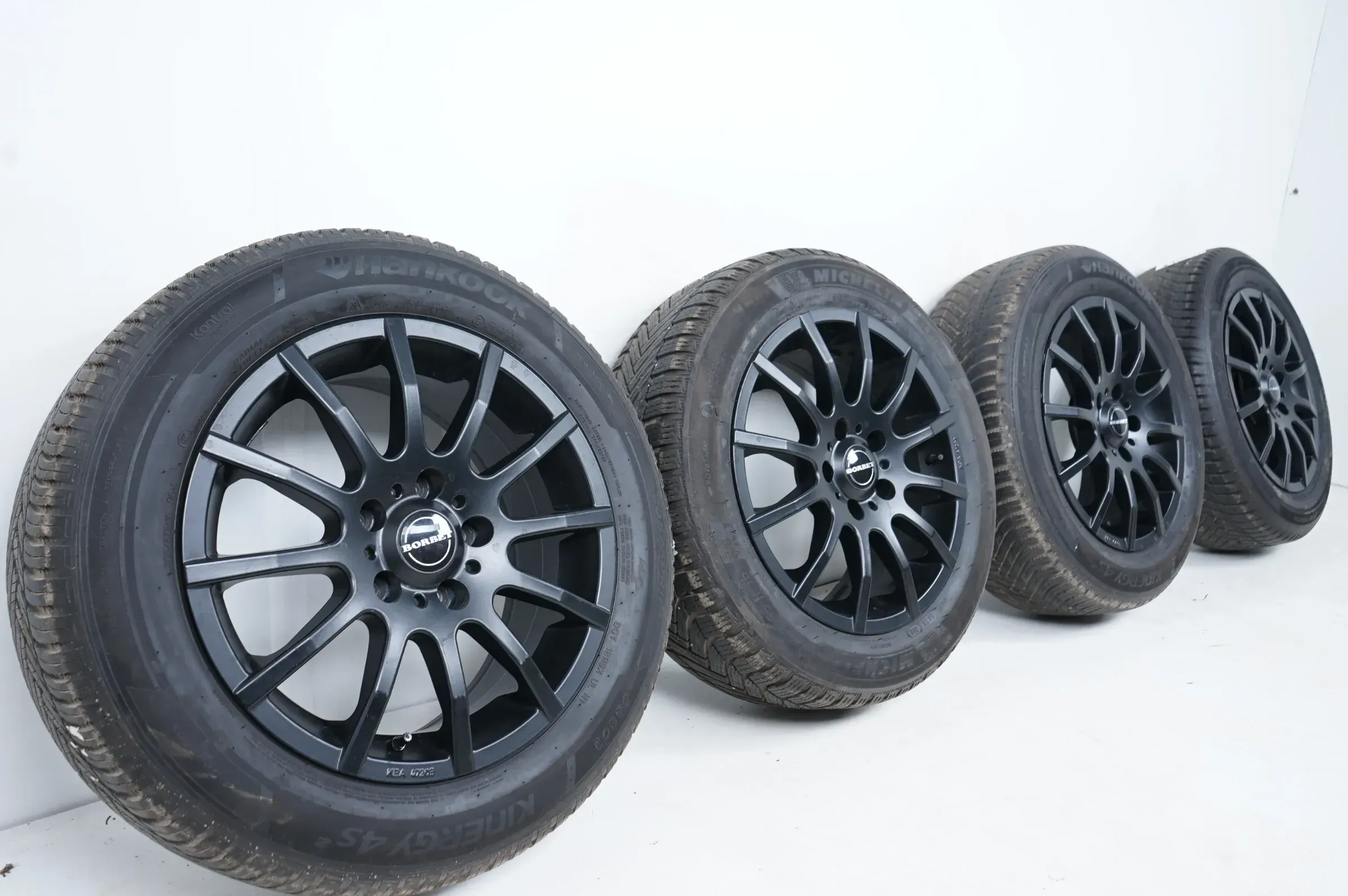Hyundai i30 Winterräder Winterreifen 205 60 16 Zoll - Bild 1