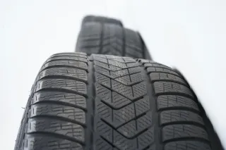 Mercedes E Klasse W213 Hybrid Winterräder Winterreifen 18 Zoll - Bild 10