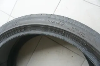 1 X 225 40 R19 93W Sommerreifen Pirelli P Zero PZero MO 5mm 2022 - Bild 4