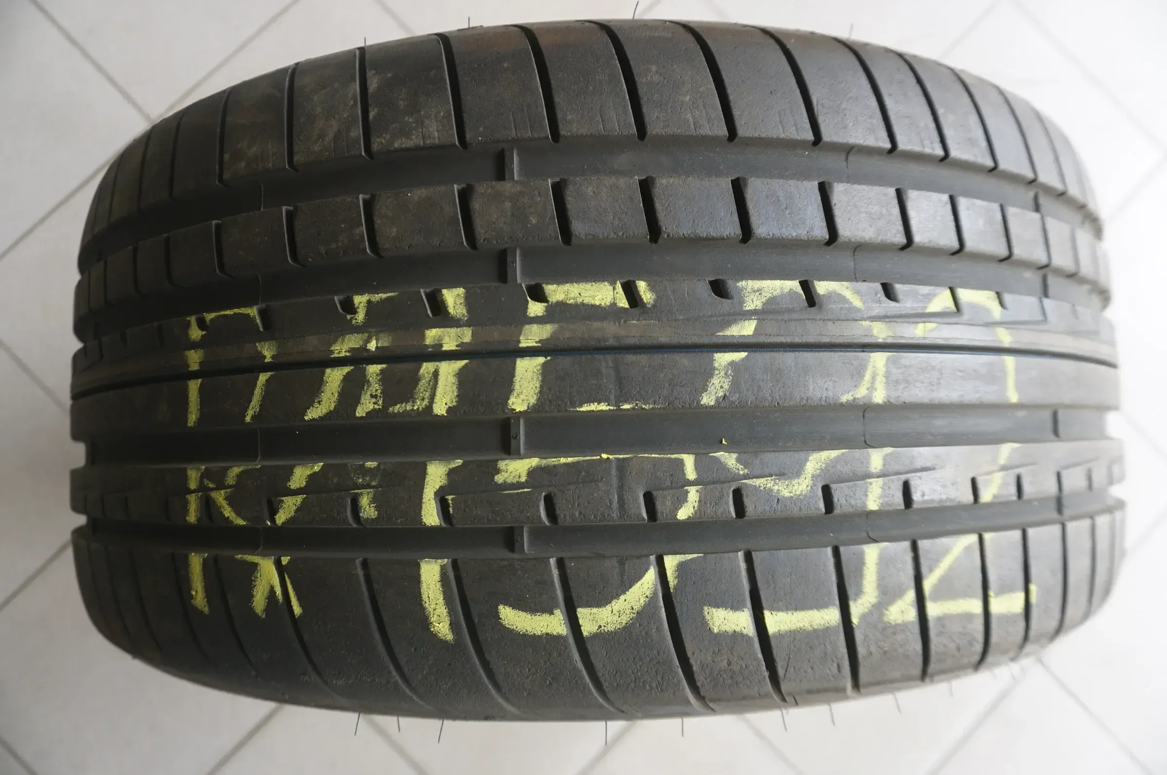 275 40 R18 99Y Sommerreifen Goodyear Eagle F1 Asymmetric 3 * MOE RFT 2017 7mm - Bild 1