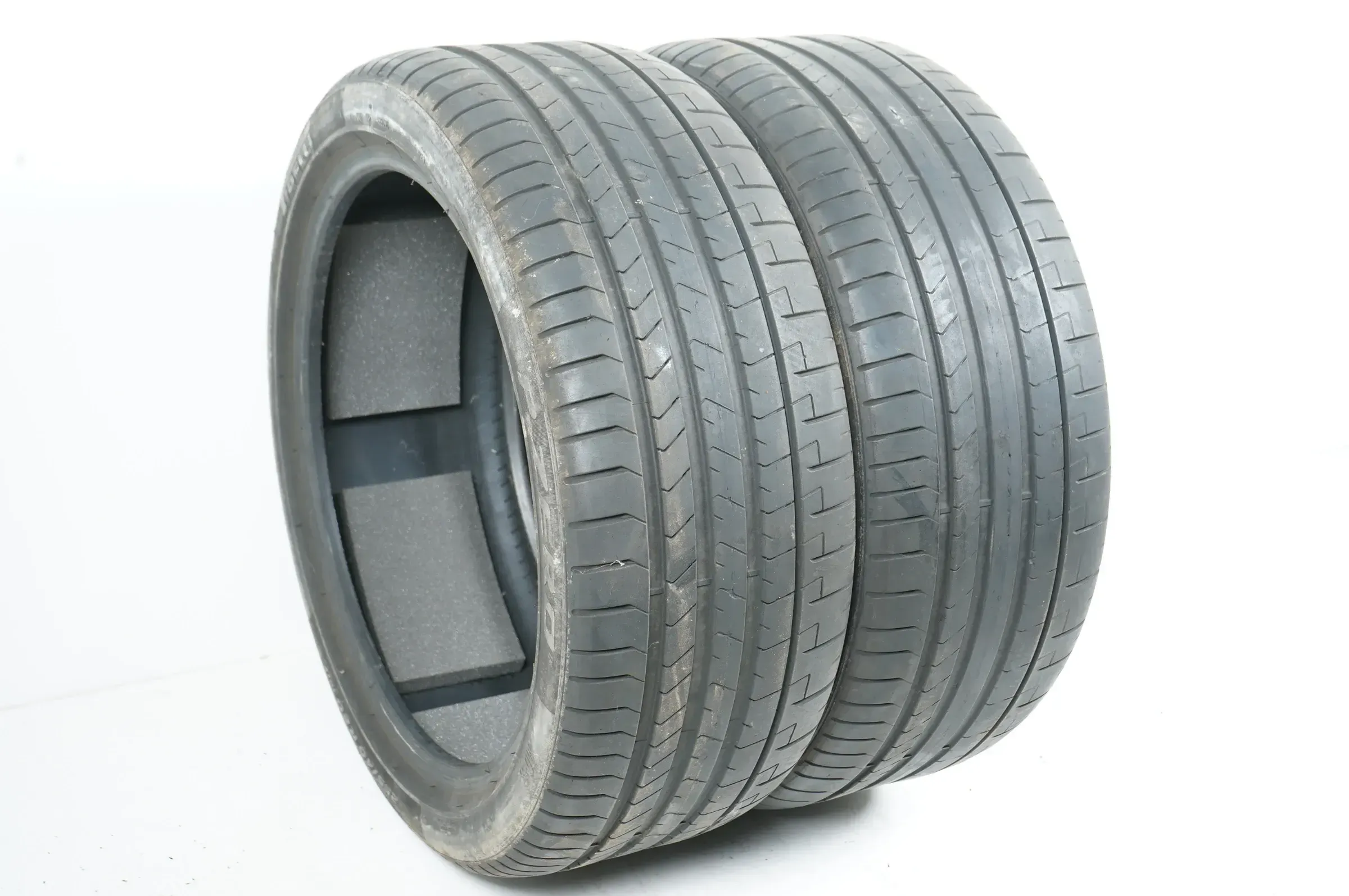 2 x Sommerreifen Pirelli 255 40 20 Zoll DOT19 ca.4-5mm MO - Bild 1