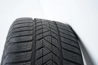 Mercedes E Klasse W213 Hybrid Winterräder Winterreifen 18 Zoll - Bild 13