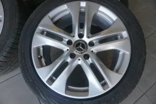 Original Mercedes E-Klasse W212 S212 17 Zoll Alufelgen Sommerreifen A2124010902 - Bild 2