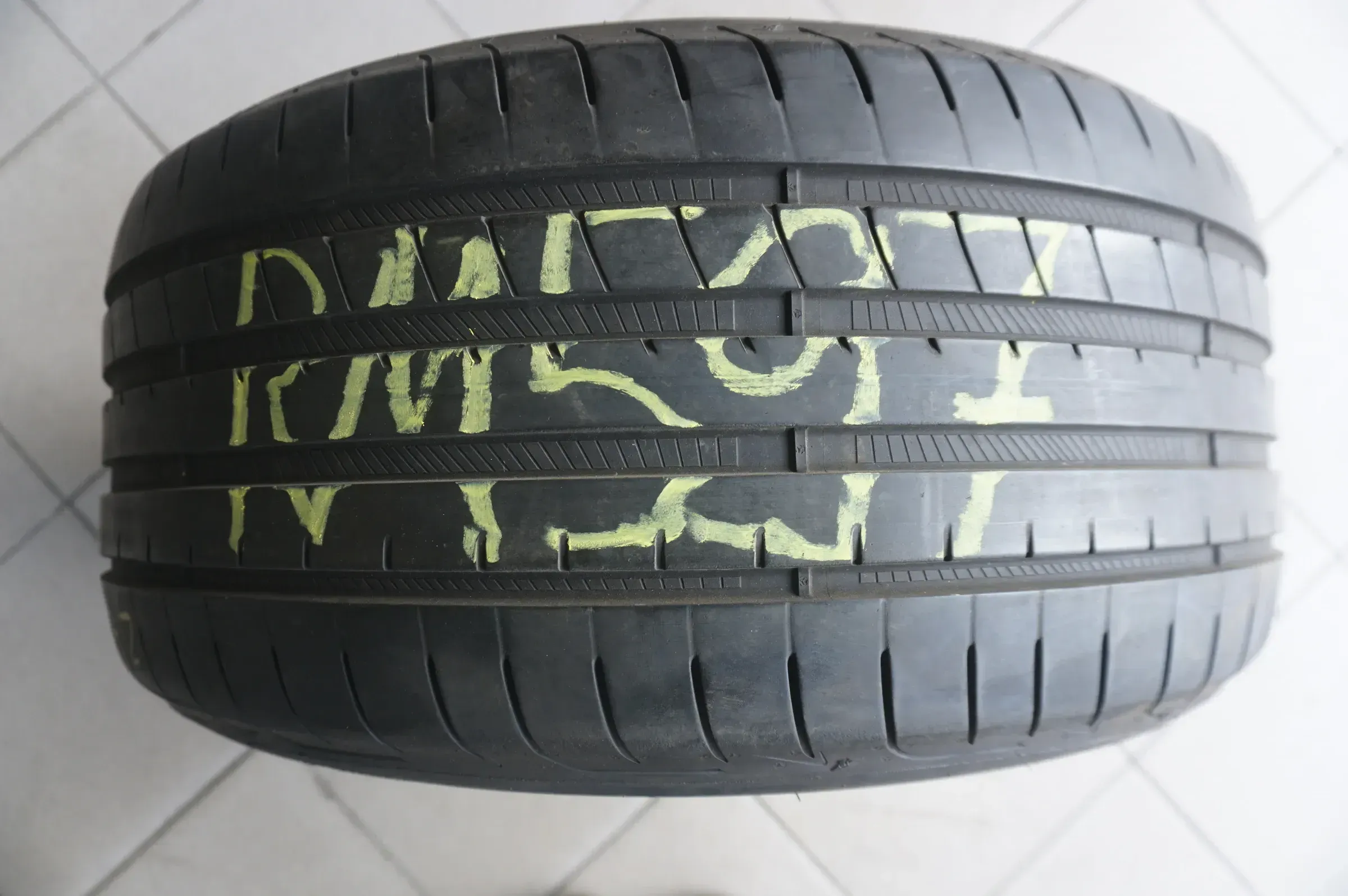 1 X 245 40 R18 97Y Sommerreifen Goodyear Eagle F1 Asymmetric 5 MO 2020 4mm - Bild 1