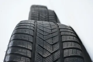 Mercedes E Klasse W213 Hybrid Winterräder Winterreifen 18 Zoll - Bild 10