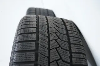 Mercedes E Klasse W214 Winterräder Winterreifen 245 45 19 Zoll - Bild 10