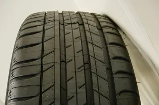 Original Mercedes EQC 19 Zoll Alufelgen Sommerräder Sommerreifen 235 55 255 50 R19 - Bild 12