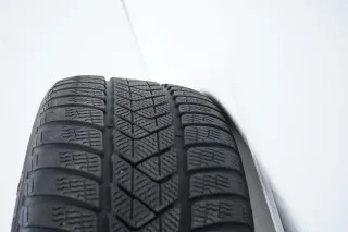 Mercedes E Klasse W213 Hybrid Winterräder Winterreifen 18 Zoll - Bild 12