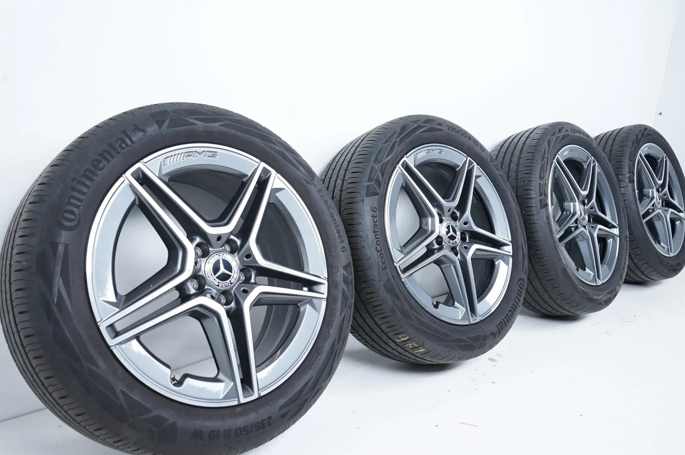 Mercedes GLA GLB H247 AMG Sommerräder Sommerreifen 235 50 19 Zoll - Bild 1