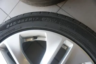 Original Mercedes E-Klasse W212 S212 17 Zoll Alufelgen Sommerreifen A2124010902 - Bild 9