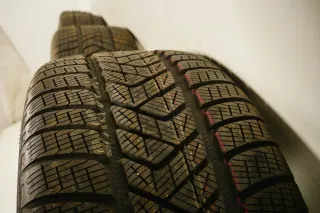 Original Mercedes EQC N293 TOP Alufelgen Winterreifen Winterräder 7mm 235 50 255 50 R19 Zoll - Bild 9